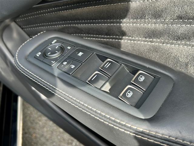 LS LS500h バージョンL 純正ナビ 本革シート 衝突軽減 禁煙車 バック+サイドカメラ 前後クリアランスソナー ETC2.0 4WD LEDヘッドライト レーダークルーズ パワーシート パドルシフト(15枚目)