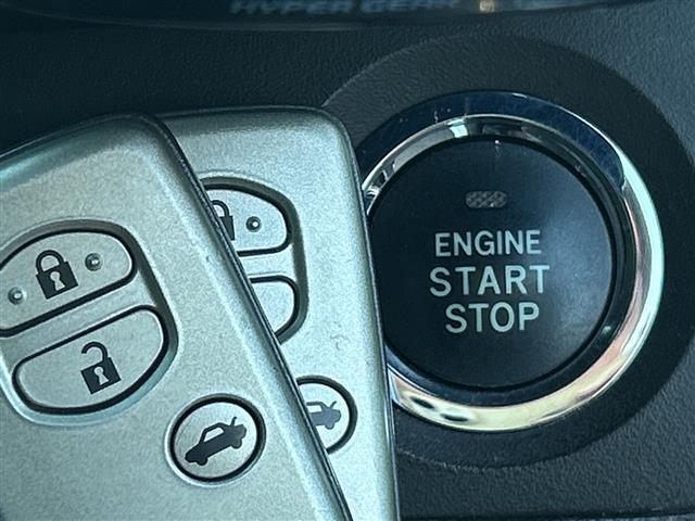 クラウン アスリート　純正ナビ　衝突軽減システム　ＴＲＤエアロ　バックカメラ　レザーシート　クルーズコントロール　パワーシート　シートヒーター　エアシート　ドライブレコーダー　電動チルト　　ＥＴＣ　プッシュスタート（21枚目）