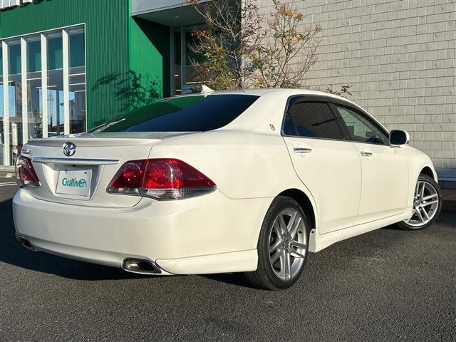 クラウン アスリート　純正ナビ　衝突軽減システム　ＴＲＤエアロ　バックカメラ　レザーシート　クルーズコントロール　パワーシート　シートヒーター　エアシート　ドライブレコーダー　電動チルト　　ＥＴＣ　プッシュスタート（39枚目）