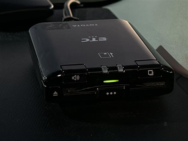 アクア S 衝突軽減システム バックカメラ 15インチSMACKアルミホイール ETC レーンキープアシスト アイドリングストップ 電動格納ミラー プッシュスタート オートマチックハイビーム パワーウィンドウ(15枚目)