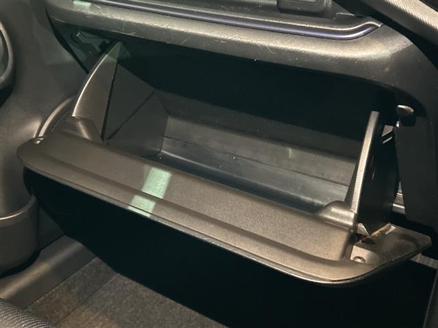 アクア S 衝突軽減システム バックカメラ 15インチSMACKアルミホイール ETC レーンキープアシスト アイドリングストップ 電動格納ミラー プッシュスタート オートマチックハイビーム パワーウィンドウ(16枚目)