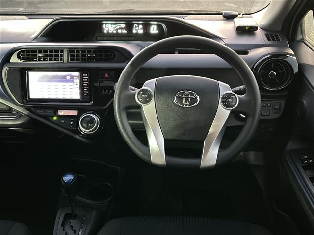 アクア S 衝突軽減システム バックカメラ 15インチSMACKアルミホイール ETC レーンキープアシスト アイドリングストップ 電動格納ミラー プッシュスタート オートマチックハイビーム パワーウィンドウ(19枚目)