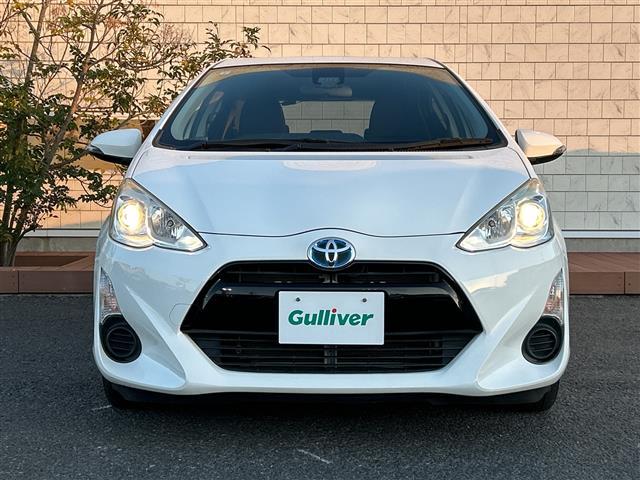 アクア S 衝突軽減システム バックカメラ 15インチSMACKアルミホイール ETC レーンキープアシスト アイドリングストップ 電動格納ミラー プッシュスタート オートマチックハイビーム パワーウィンドウ(36枚目)