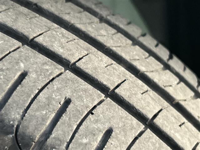 アクア S 衝突軽減システム バックカメラ 15インチSMACKアルミホイール ETC レーンキープアシスト アイドリングストップ 電動格納ミラー プッシュスタート オートマチックハイビーム パワーウィンドウ(37枚目)