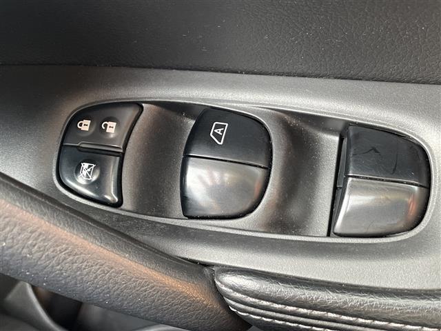 エクストレイル 20X ハイブリッド エマージェンシーブレーキP 衝突軽減システム 禁煙車 バックカメラ コーナーセンサー前後 LEDヘッドライト ETC スマートキー シートヒーター ドライブレコーダー 純正アルミホイール アイドリングストップ 電度リアゲート(12枚目)