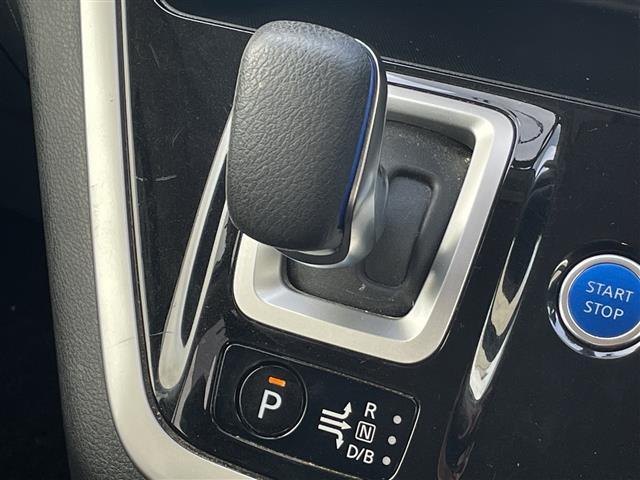 セレナ e-パワー ハイウェイスターV 衝突軽減システム 禁煙車 両側パワースライドドア バックカメラ LEDヘッドライト クルーズコントロール スマートキー ドライブレコーダー 純正アルミホイール アイドリングストップ ETC(10枚目)