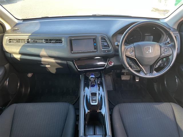 ヴェゼル ハイブリッド 純正ナビ 衝突軽減システム バックカメラ LEDヘッドライト パドルシフト ドライブレコーダー レーダークルーズコントロール 純正AW 電動格納ミラー アイドリングストップ ETC プッシュスタート(2枚目)