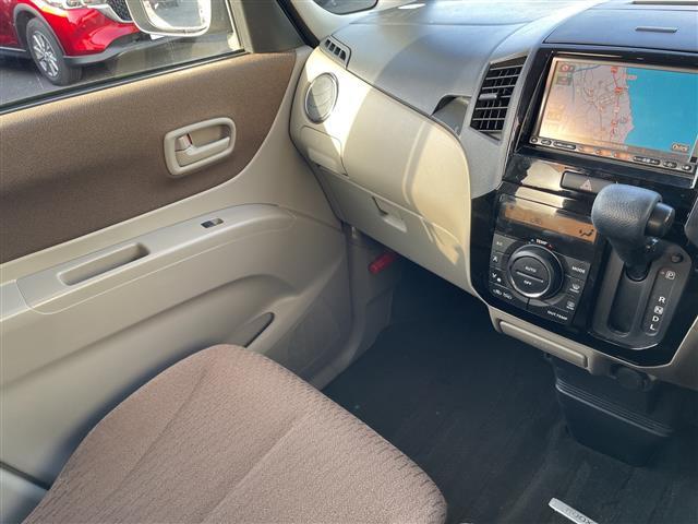 ルークス G 純正SDナビ パワースライドドア バックカメラ ETC プッシュスタート スペアキー 純正フロアマット パワーステアリング パワーウインドウ エアバックW 取扱説明書(21枚目)