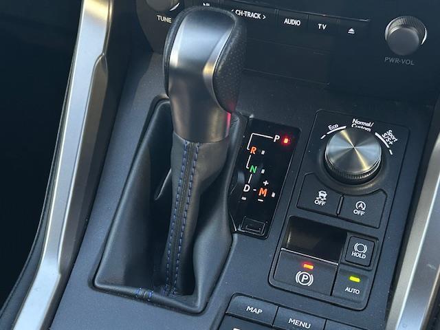 NX NX300 クール&ブライト 純正ナビ バックカメラ ブラインドスポットモニター レーンキープアシスト コーナーセンサー プリクラッシュセーフティ ACC レザーシート パワーシート シートヒーター シートエアコン 電動リアゲート(12枚目)