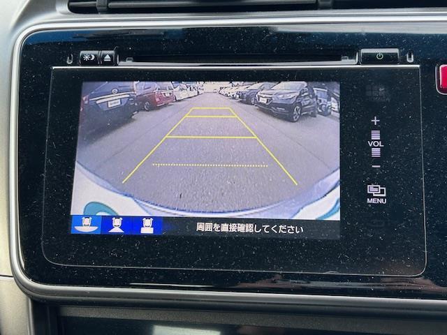 グレイス ハイブリッドLX 純正ナビ バックカメラ 衝突軽減ブレーキ クルーズコントロール 横滑り防止装置 レーダー探知機 ドライブレコーダー 前席シートヒーター LEDヘッドライト オートライト ドアバイザー スマートキー(4枚目)