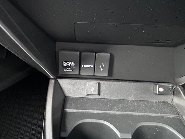 グレイス ハイブリッドLX 純正ナビ バックカメラ 衝突軽減ブレーキ クルーズコントロール 横滑り防止装置 レーダー探知機 ドライブレコーダー 前席シートヒーター LEDヘッドライト オートライト ドアバイザー スマートキー(16枚目)