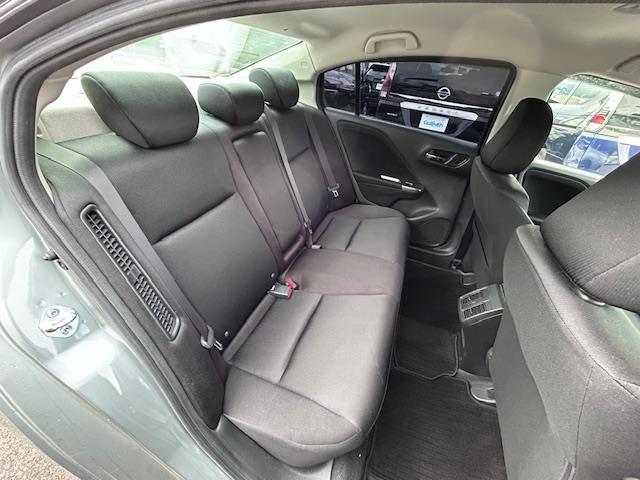 グレイス ハイブリッドLX 純正ナビ バックカメラ 衝突軽減ブレーキ クルーズコントロール 横滑り防止装置 レーダー探知機 ドライブレコーダー 前席シートヒーター LEDヘッドライト オートライト ドアバイザー スマートキー(21枚目)