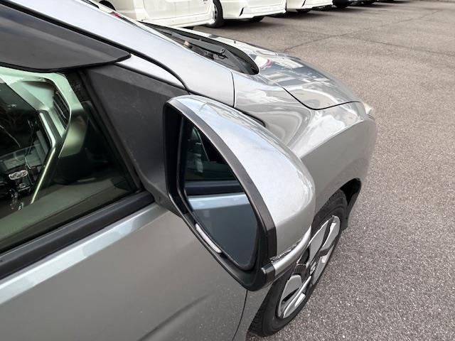 グレイス ハイブリッドLX 純正ナビ バックカメラ 衝突軽減ブレーキ クルーズコントロール 横滑り防止装置 レーダー探知機 ドライブレコーダー 前席シートヒーター LEDヘッドライト オートライト ドアバイザー スマートキー(34枚目)