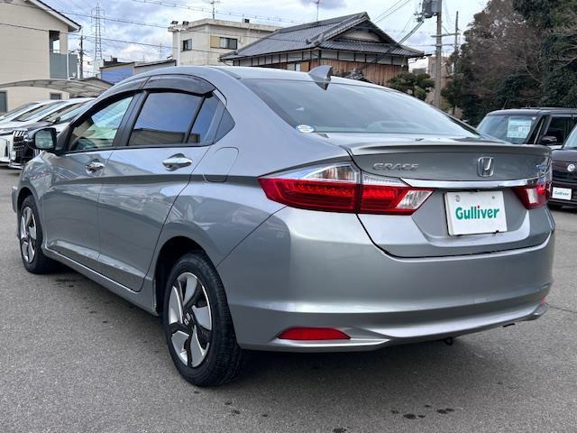 グレイス ハイブリッドLX 純正ナビ バックカメラ 衝突軽減ブレーキ クルーズコントロール 横滑り防止装置 レーダー探知機 ドライブレコーダー 前席シートヒーター LEDヘッドライト オートライト ドアバイザー スマートキー(44枚目)