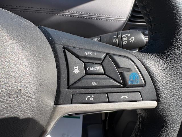 セレナ ハイウェイスター V フリップダウンモニター 純正10型ナビ 全方位カメラ プロパイロット ブラインドスポットモニター エマージェンシーブレーキ 両側パワースライドドア デジタルミラー シートヒーター ドラレコ ETC(13枚目)