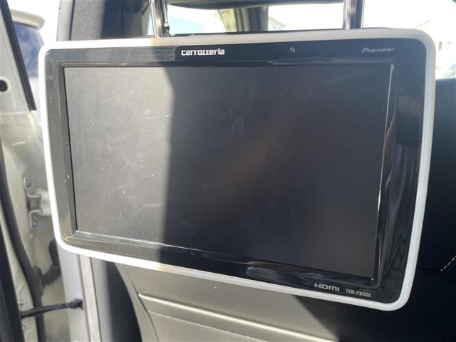 ハリアー プレミアム　９型ＡＬＰＡＮＥナビ　サンルーフ　モデリスタ　バックカメラ　９型プライベートモニター　クルコン　衝突被害軽減システム　レーンキープアシスト　横滑り防止装置　電動リアゲート　ビルトインＥＴＣ（9枚目）