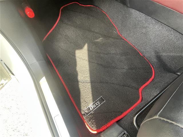 ハリアー プレミアム　９型ＡＬＰＡＮＥナビ　サンルーフ　モデリスタ　バックカメラ　９型プライベートモニター　クルコン　衝突被害軽減システム　レーンキープアシスト　横滑り防止装置　電動リアゲート　ビルトインＥＴＣ（29枚目）