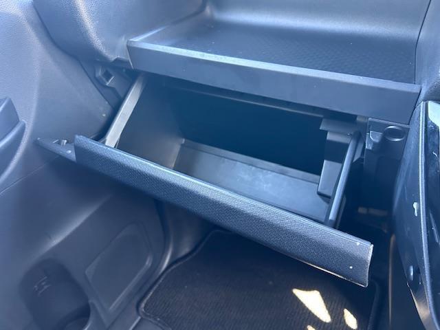 タント カスタムRS 純正9インチディスプレイオーディオ バックカメラ 衝突被害軽減システム レーンキープアシスト コーナーセンサー シートヒーター 純正アルミホイール  両側パワースライドドア LEDヘッドライト(21枚目)