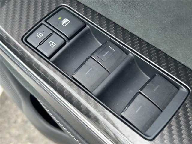 クラウンハイブリッド ＲＳアドバンス　ナビ　全方位カメラ　サンルーフ　ブラインドスポットモニタ　デジタルインナーミラー　レーダークルーズコントロール　ＨＵＤ　　パーキングサポート　コーナーセンサー　シートヒーター　ＥＴＣ２．０　ドラレコ（26枚目）