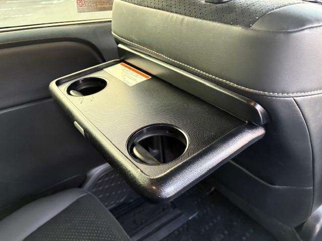 ヴォクシー ZS 煌III 純正9型ナビ フルセグ 両側パワースライドドア デジタルインナーミラー トヨタセーフティセンス ハーフレザーシート ビルトインETC LEDヘッドライト クラランスソナー スマートキー 純正AW(20枚目)