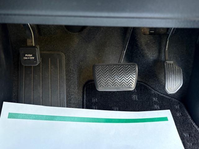 ヴォクシー ZS 煌III 純正9型ナビ フルセグ 両側パワースライドドア デジタルインナーミラー トヨタセーフティセンス ハーフレザーシート ビルトインETC LEDヘッドライト クラランスソナー スマートキー 純正AW(24枚目)