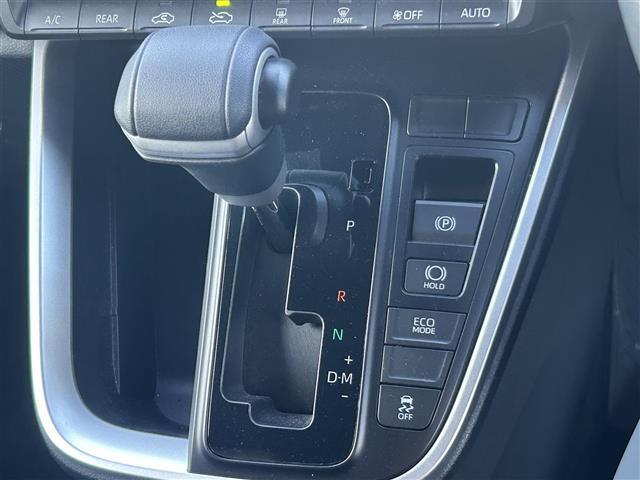 ヴォクシー S-Z 10.5型ナビ 14型後席モニター 両側パワースライドドア レーダークルーズコントロール 衝突被害軽減システム レーンキープアシスト 横滑り防止装置 コーナーセンサー シートヒーター(7枚目)