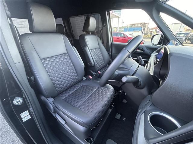 ヴォクシー S-Z 10.5型ナビ 14型後席モニター 両側パワースライドドア レーダークルーズコントロール 衝突被害軽減システム レーンキープアシスト 横滑り防止装置 コーナーセンサー シートヒーター(21枚目)