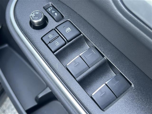 ヴォクシー S-Z 10.5型ナビ 14型後席モニター 両側パワースライドドア レーダークルーズコントロール 衝突被害軽減システム レーンキープアシスト 横滑り防止装置 コーナーセンサー シートヒーター(24枚目)