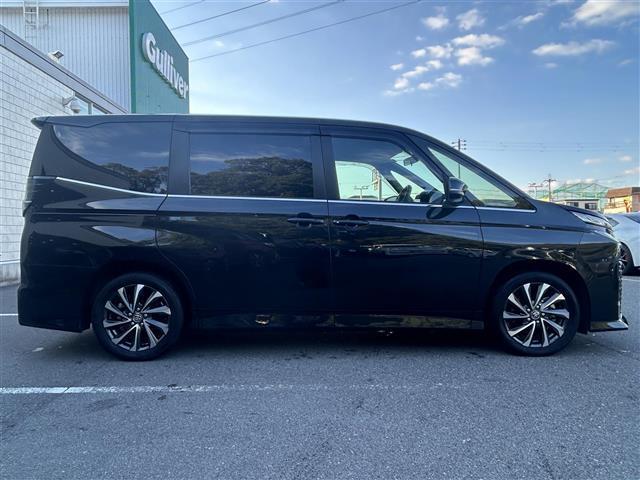 ヴォクシー S-Z 10.5型ナビ 14型後席モニター 両側パワースライドドア レーダークルーズコントロール 衝突被害軽減システム レーンキープアシスト 横滑り防止装置 コーナーセンサー シートヒーター(39枚目)