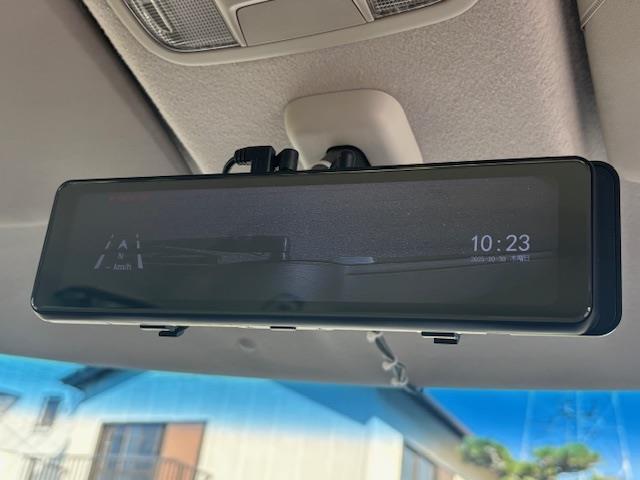 N-BOX G・Lパッケージ ナビ TV バックカメラ デジタルミラー 片側パワースライドドア ビルトインETC ミラー一体型ドライブレコーダー ステアリングスイッチ 横滑り防止装置 プッシュスタート スマートキー ドアバイザー(7枚目)