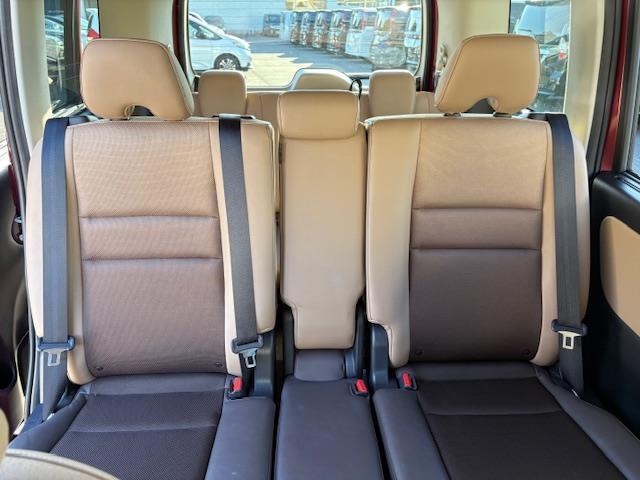 セレナ G フリップダウンモニター 純正9型ナビ アラウンドビューモニター プロパイロット デジタルミラー 両側パワースライドドア エマージェンシーブレーキ パーキングアシスト 追従クルコン ドラレコ ETC(27枚目)