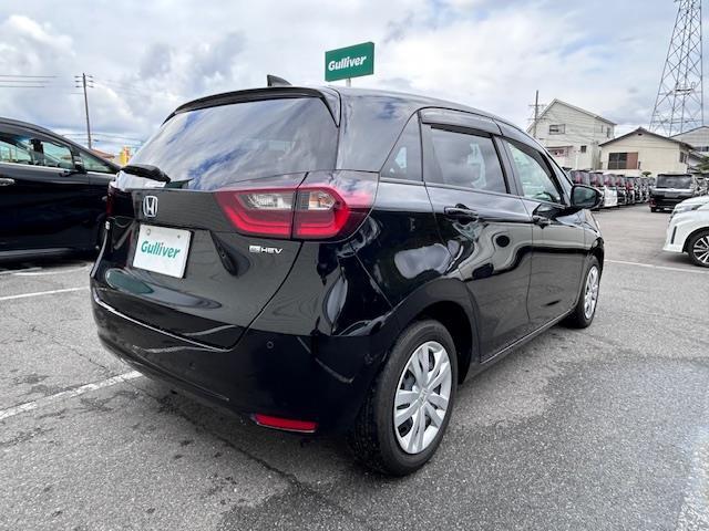 フィット ｅ：ＨＥＶホーム　純正９型ディスプレイオーディオ　バックカメラ　衝突被害軽減システム　レーンキープアシスト　コーナーセンサー　アダクティブクルーズコントロール　純正ドライブレコーダー　純正ＥＴＣ　ＬＥＤヘッドライト（18枚目）