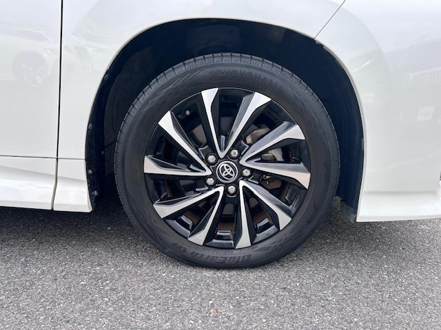 ノア Ｓ－Ｚ　快適利便パッケージ　純正ディスプレイオーディオ　バックカメラ　ＢＳＭ　トヨタアドバンスパーク　パンズフリー両側パワースライドドア　ドライブレコーダー　ビルトインＥＴＣ２．０　ＬＥＤヘッドライト（14枚目）