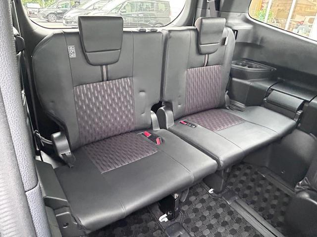 ノア Ｓ－Ｚ　快適利便パッケージ　純正ディスプレイオーディオ　バックカメラ　ＢＳＭ　トヨタアドバンスパーク　パンズフリー両側パワースライドドア　ドライブレコーダー　ビルトインＥＴＣ２．０　ＬＥＤヘッドライト（25枚目）