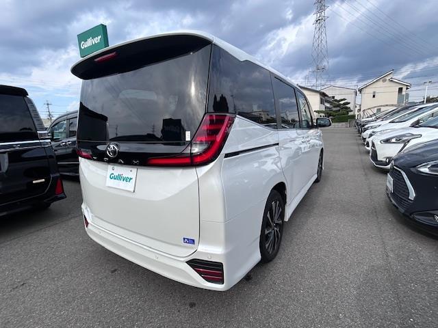 ノア Ｓ－Ｚ　快適利便パッケージ　純正ディスプレイオーディオ　バックカメラ　ＢＳＭ　トヨタアドバンスパーク　パンズフリー両側パワースライドドア　ドライブレコーダー　ビルトインＥＴＣ２．０　ＬＥＤヘッドライト（39枚目）