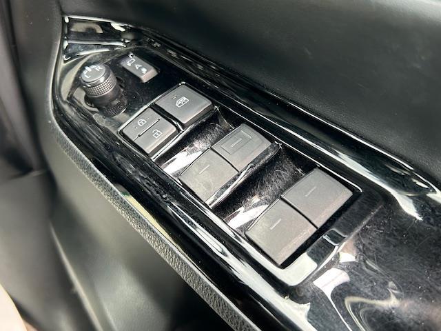 ヴォクシー ZS 煌III 10インチナビ フルセグ Bluetooth バックカメラ フリップダウンモニター 両側パワースライドドア HDMI クルーズコントロール 前後ドラレコ 前後コーナーセンサー ETC フロアーマット(13枚目)