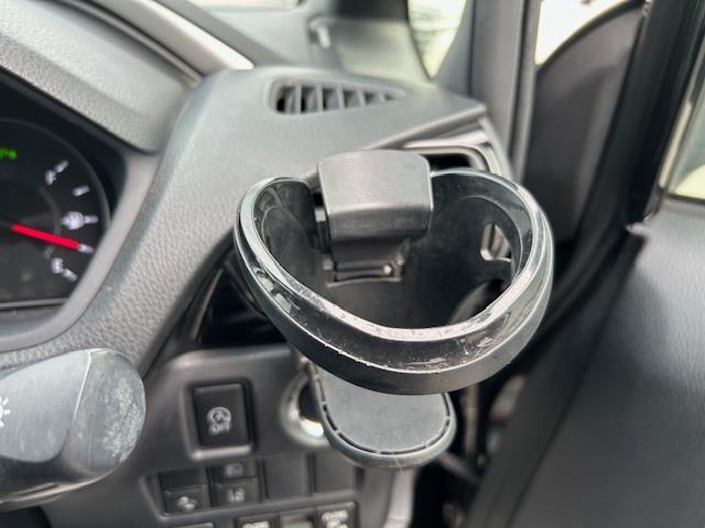 ヴォクシー ZS 煌III 10インチナビ フルセグ Bluetooth バックカメラ フリップダウンモニター 両側パワースライドドア HDMI クルーズコントロール 前後ドラレコ 前後コーナーセンサー ETC フロアーマット(16枚目)