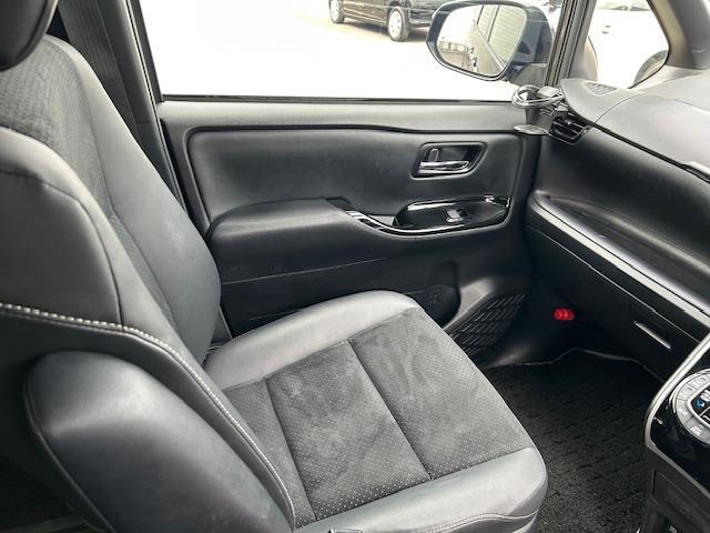 ヴォクシー ZS 煌III 10インチナビ フルセグ Bluetooth バックカメラ フリップダウンモニター 両側パワースライドドア HDMI クルーズコントロール 前後ドラレコ 前後コーナーセンサー ETC フロアーマット(23枚目)