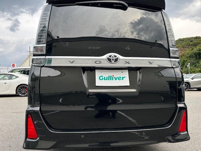 ヴォクシー ZS 煌III 10インチナビ フルセグ Bluetooth バックカメラ フリップダウンモニター 両側パワースライドドア HDMI クルーズコントロール 前後ドラレコ 前後コーナーセンサー ETC フロアーマット(36枚目)