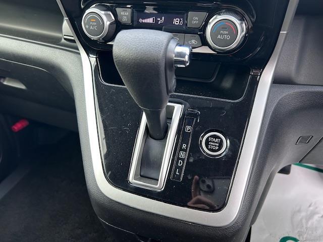 セレナ ハイウェイスター　ＶセレクションＩＩ　９インチナビ　フルセグ　Ｂｌｕｅｔｏｏｔｈ　全方位カメラ　フリップダウンモニター　クルーズコントロール　両側パワースライドドア　前後コーナーセンサー　ドライブレコーダー　ＥＴＣ　ＬＥＤヘッドライト（10枚目）