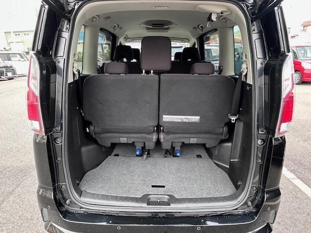 セレナ ハイウェイスター　ＶセレクションＩＩ　９インチナビ　フルセグ　Ｂｌｕｅｔｏｏｔｈ　全方位カメラ　フリップダウンモニター　クルーズコントロール　両側パワースライドドア　前後コーナーセンサー　ドライブレコーダー　ＥＴＣ　ＬＥＤヘッドライト（13枚目）