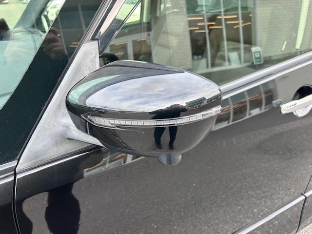 セレナ ハイウェイスター　ＶセレクションＩＩ　９インチナビ　フルセグ　Ｂｌｕｅｔｏｏｔｈ　全方位カメラ　フリップダウンモニター　クルーズコントロール　両側パワースライドドア　前後コーナーセンサー　ドライブレコーダー　ＥＴＣ　ＬＥＤヘッドライト（28枚目）