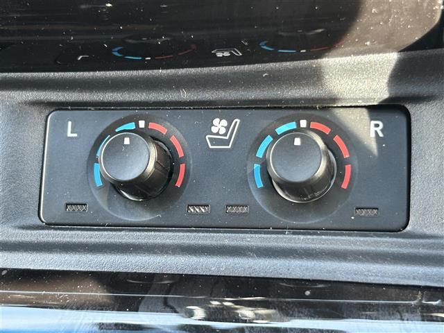 アルファード ２．５Ｓ　Ｃパッケージ　ナビ　フルセグ　Ｂｌｕｅｔｏｏｔｈ　バックカメラ　フリップダウンモニター　サンルーフ　モデリスタエアロ　デジタルインナーミラー　ブラインドスポットモニター　ＡＣ１００Ｖ　ビルトインＥＴＣ　ドラレコ（8枚目）