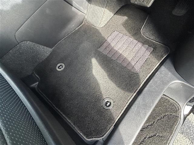 アルファード ２．５Ｓ　Ｃパッケージ　ナビ　フルセグ　Ｂｌｕｅｔｏｏｔｈ　バックカメラ　フリップダウンモニター　サンルーフ　モデリスタエアロ　デジタルインナーミラー　ブラインドスポットモニター　ＡＣ１００Ｖ　ビルトインＥＴＣ　ドラレコ（24枚目）