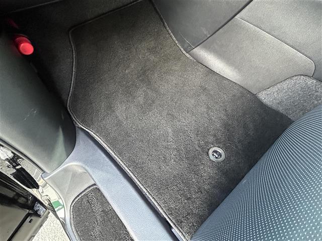 アルファード ２．５Ｓ　Ｃパッケージ　ナビ　フルセグ　Ｂｌｕｅｔｏｏｔｈ　バックカメラ　フリップダウンモニター　サンルーフ　モデリスタエアロ　デジタルインナーミラー　ブラインドスポットモニター　ＡＣ１００Ｖ　ビルトインＥＴＣ　ドラレコ（26枚目）