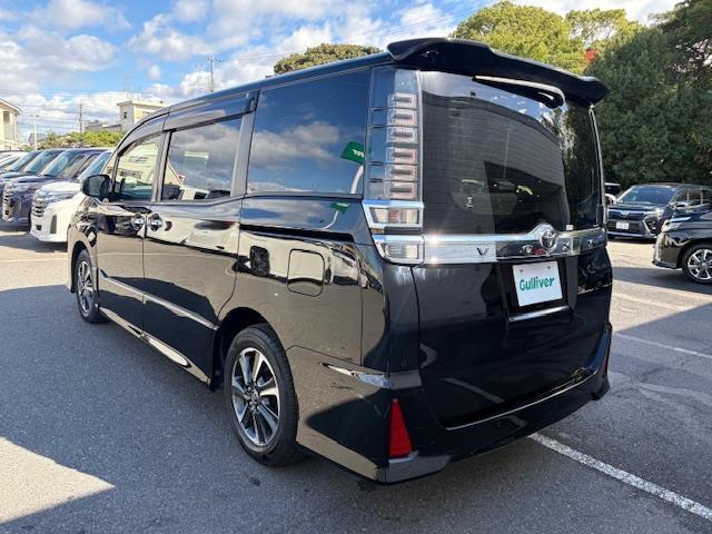 ヴォクシー ＺＳ　煌ＩＩ　ＡＬＰＩＮＥ１１インチナビ　ＡＬＰＩＮＥフリップダウンモニター　両側パワースライドドア　クルーズコントロール　ＨＤＭＩ　前後コーナーセンサー　前後ドラレコ　ビルトインＥＴＣ　ＬＥＤヘッドライト（43枚目）