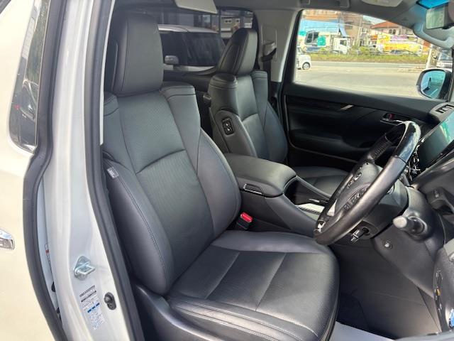 アルファードハイブリッド ＳＲ　Ｃパッケージ　純正１０．５インチナビ　全方位カメラ　サンルーフ　ＪＢＬサウンド　ＢＳＭ　デジタルインナーミラー　フリップダウンモニター　ＴＲＤエアロ　両側パワースライドドア　パワーバックドア　ＥＴＣ　ＬＥＤライト（25枚目）