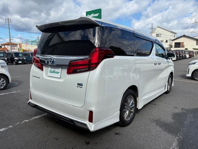 アルファードハイブリッド ＳＲ　Ｃパッケージ　純正１０．５インチナビ　全方位カメラ　サンルーフ　ＪＢＬサウンド　ＢＳＭ　デジタルインナーミラー　フリップダウンモニター　ＴＲＤエアロ　両側パワースライドドア　パワーバックドア　ＥＴＣ　ＬＥＤライト（39枚目）