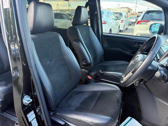 ヴォクシー ハイブリッドＺＳ　煌ＩＩＩ　純正９インチナビ　バックモニター　フリップダウンモニター　クルーズコントロール　衝突被害軽減システム　両側パワースライドドア　ハーフレザーシート　シートヒーター　ＥＴＣ　ＬＥＤヘッドライト　ドラレコ（25枚目）