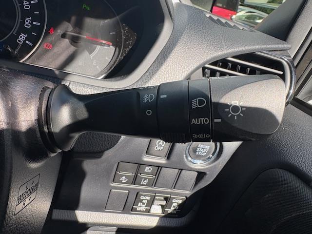 ヴォクシー ZS 煌II 純正10インチナビ バックカメラ 衝突被害軽減システム クルーズコントロール 両側パワースライドドア ビルトインETC LEDヘッドライト オートライト 純正アルミホイール 純正フロアマット スペア鍵(11枚目)